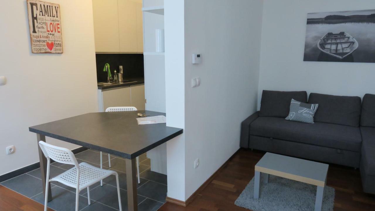 2 Zimmer Wohnung Вена Экстерьер фото